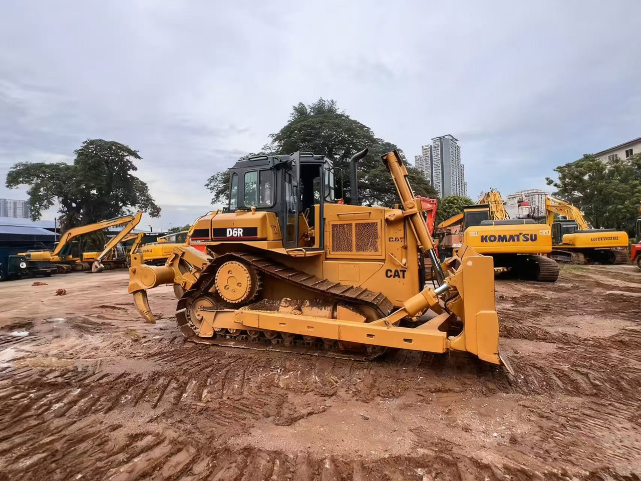 CATERPILLAR D6R - 推土机:图2 CATERPILLAR D6R - 推土机:图2