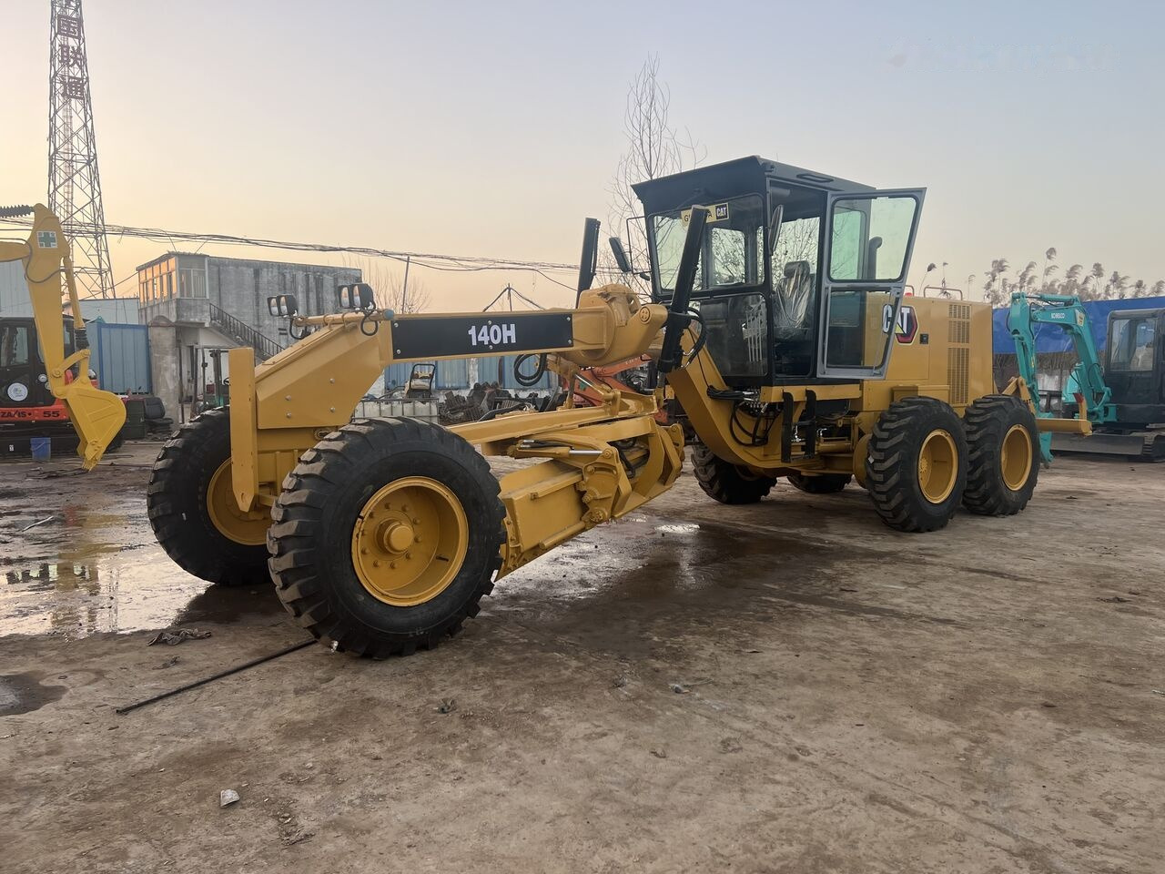 Caterpillar 140H - 平路机:图4 Caterpillar 140H - 平路机:图4