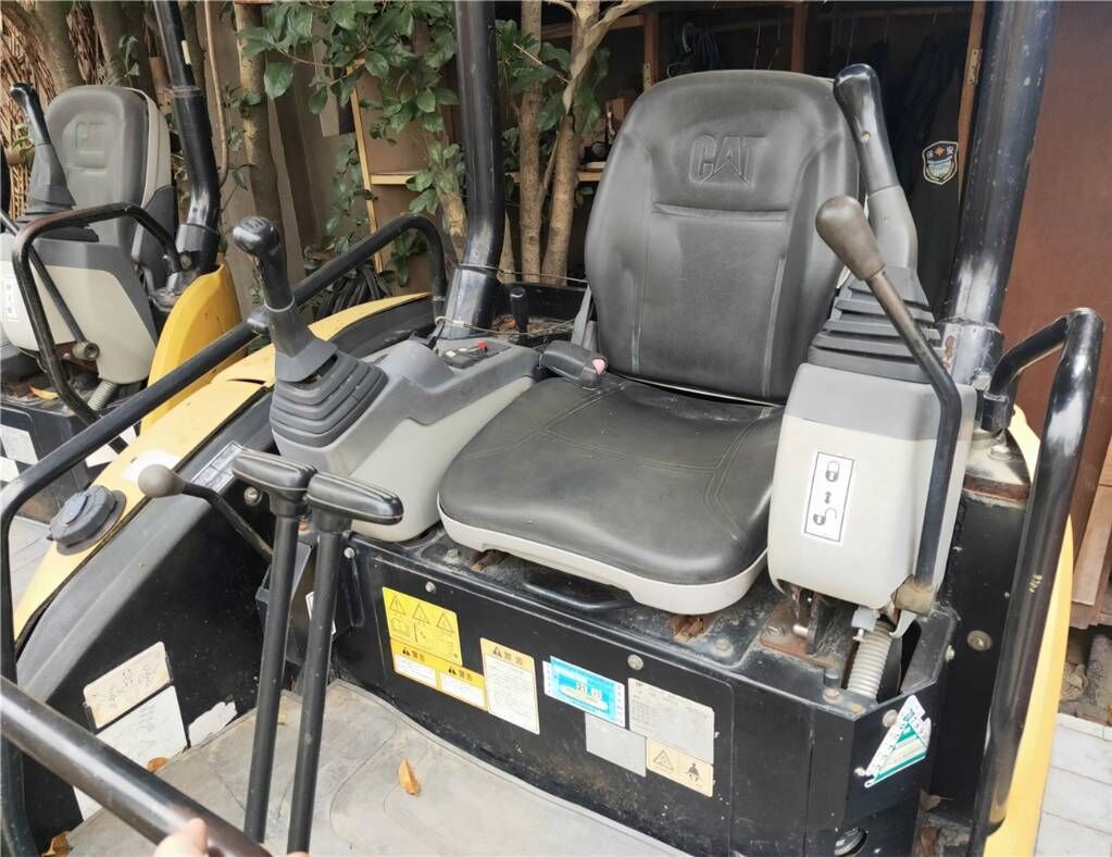 小型挖掘机 Caterpillar 302C：图6