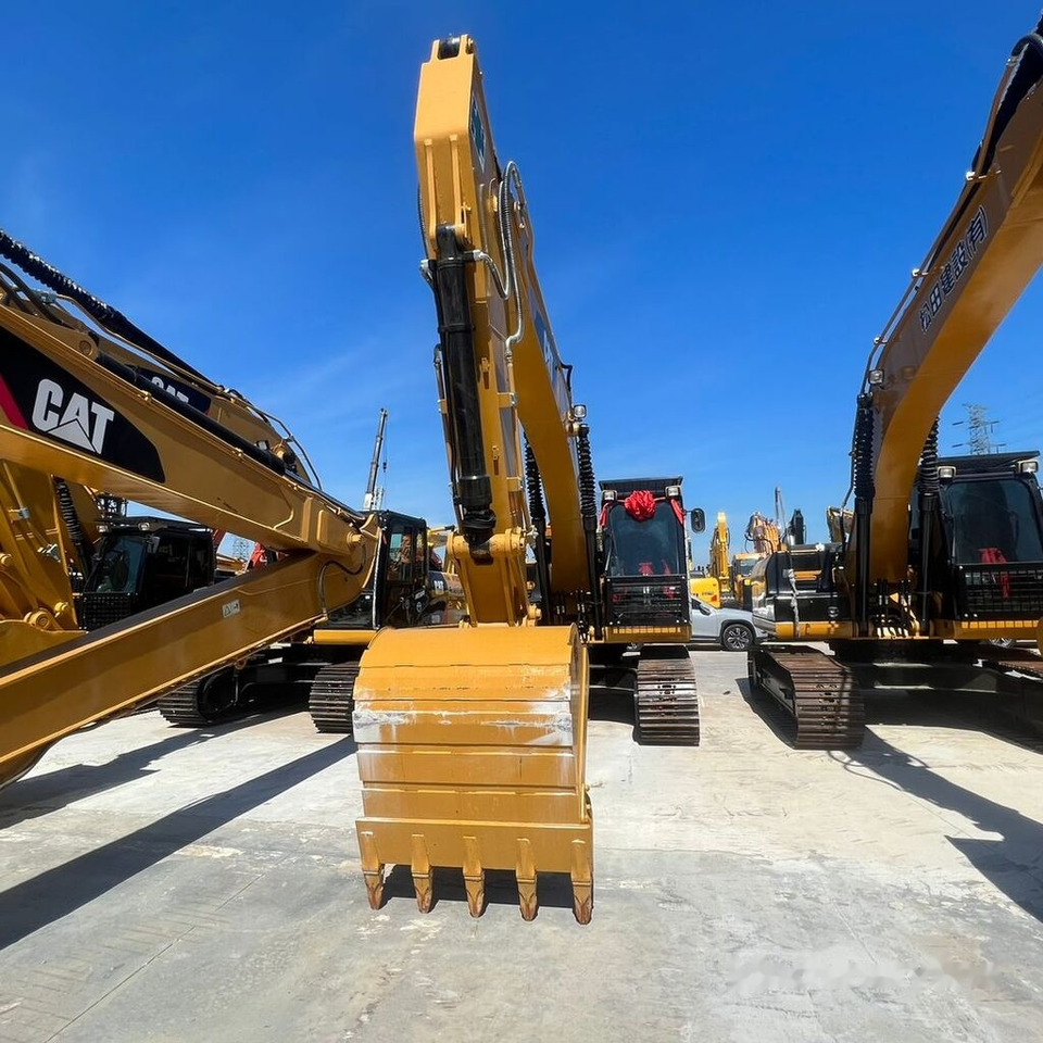 Caterpillar 320D2 - 履带式挖掘机:图2 Caterpillar 320D2 - 履带式挖掘机:图2