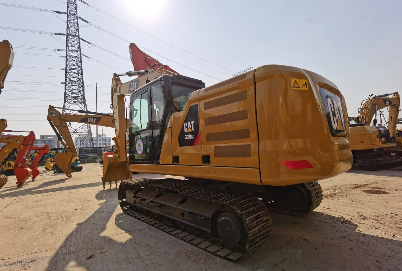 Caterpillar 320GC - 履带式挖掘机:图2 Caterpillar 320GC - 履带式挖掘机:图2