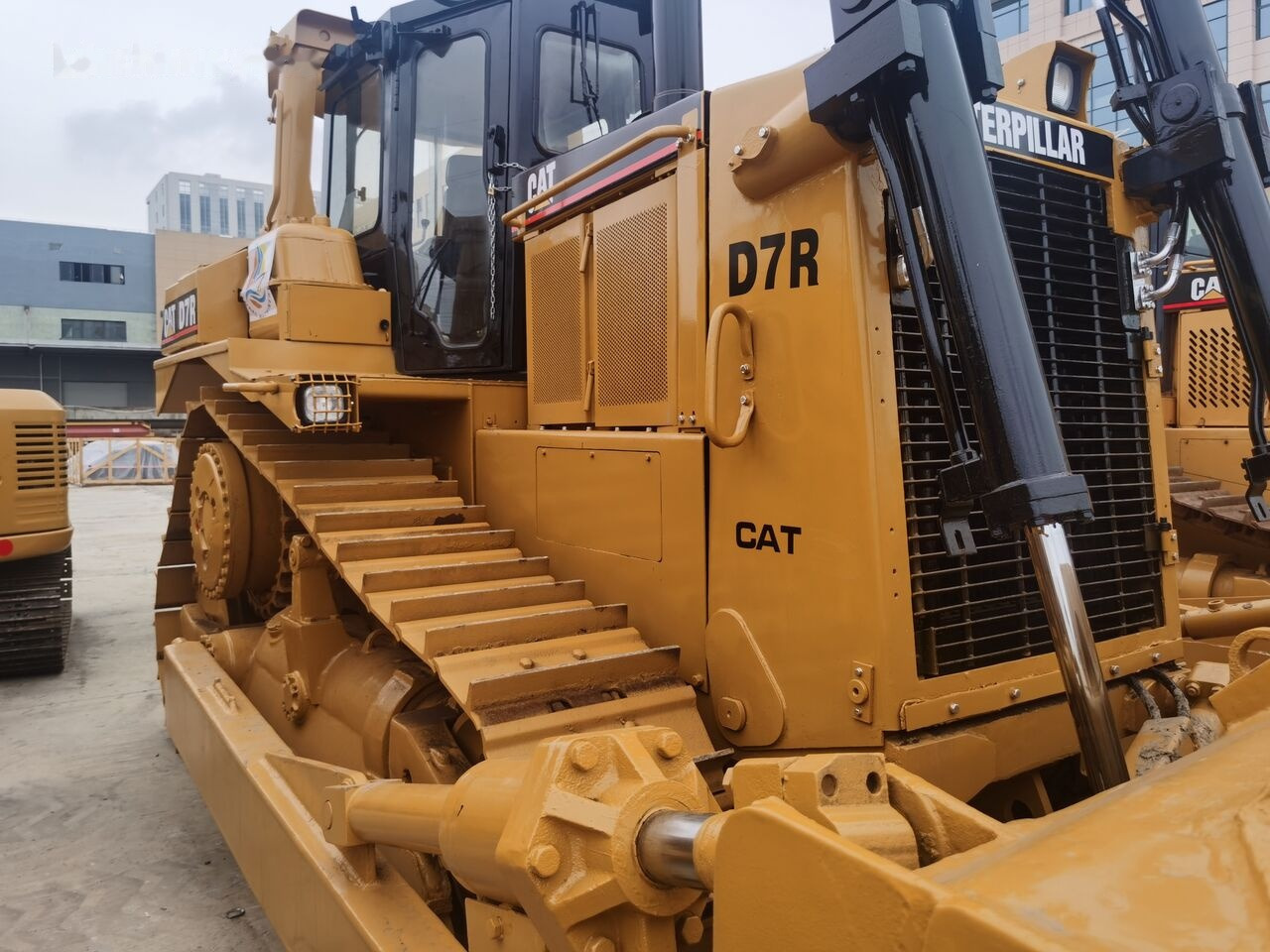 推土机 Caterpillar D7R:图7 推土机 Caterpillar D7R:图7