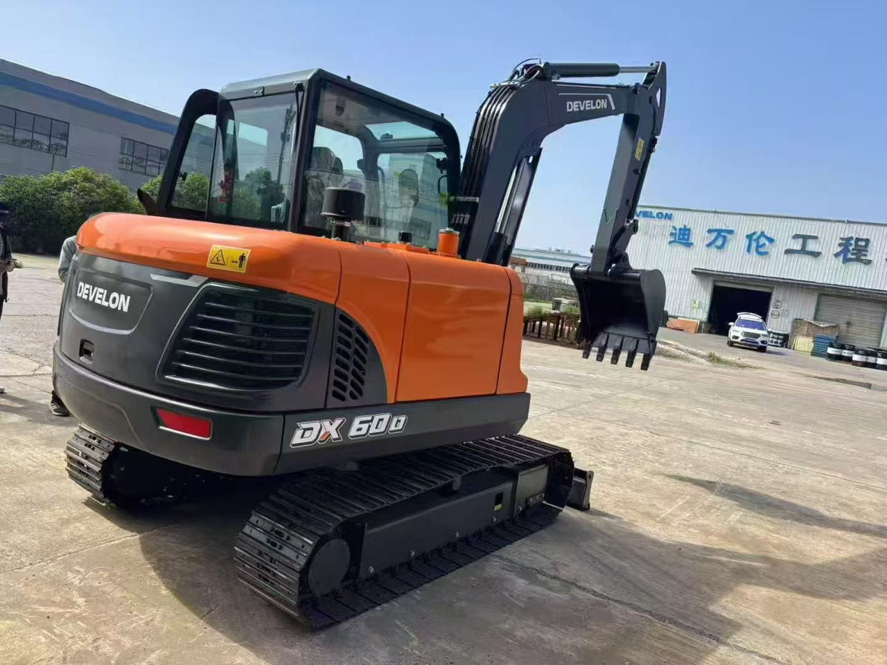 DOOSAN DX60D - 小型挖掘机:图4 DOOSAN DX60D - 小型挖掘机:图4