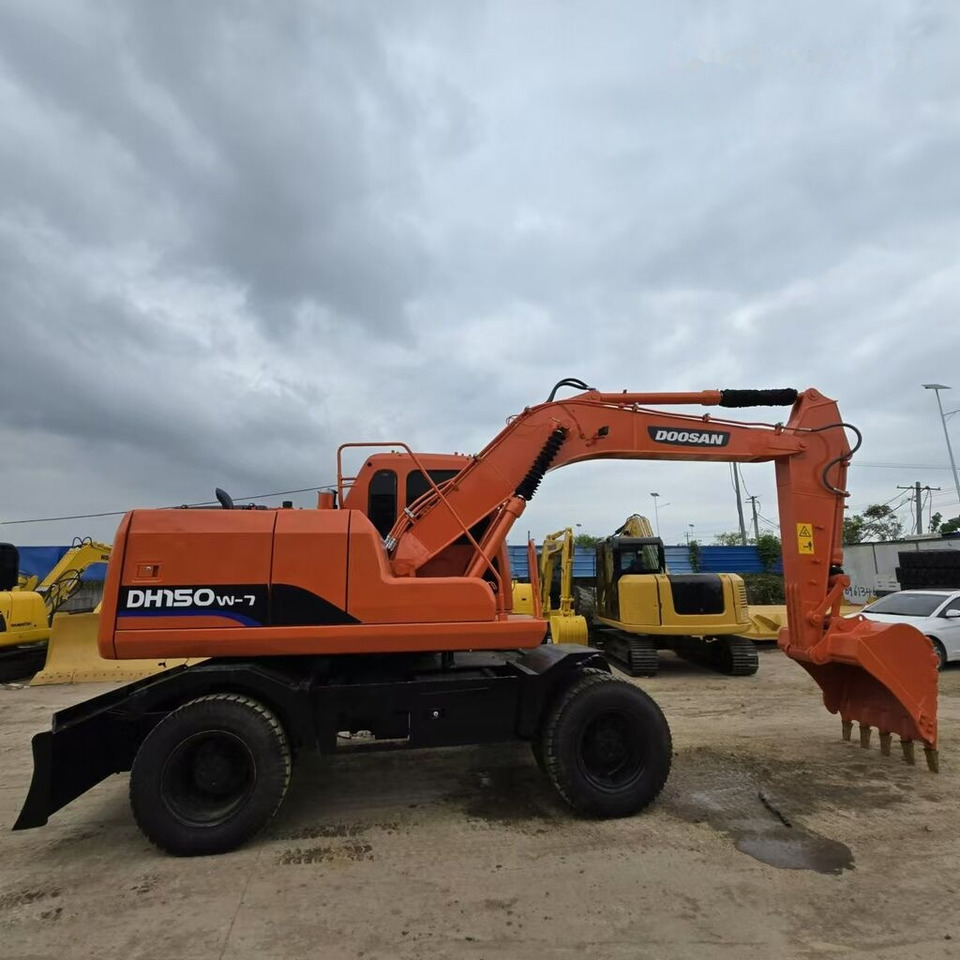 Doosan DH150W - 轮式挖掘机:图1 Doosan DH150W - 轮式挖掘机:图1