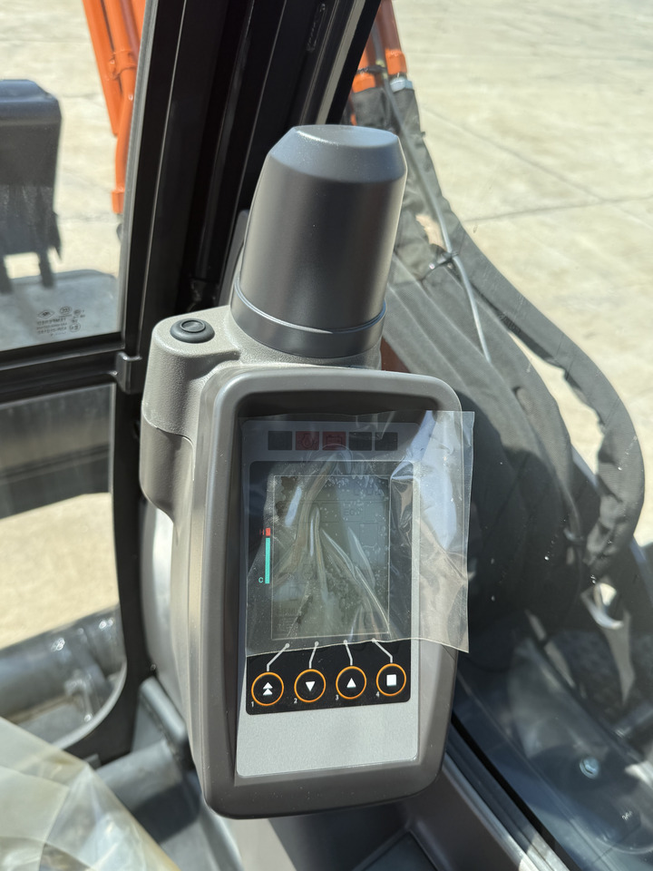 挖掘机 HITACHI ZX60：图9