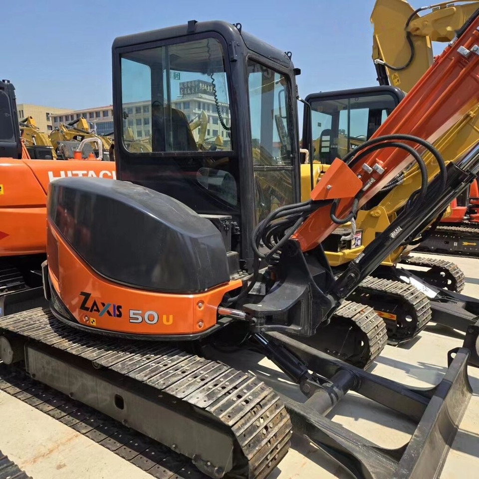 Hitachi ZX50U - 小型挖掘机:图5 Hitachi ZX50U - 小型挖掘机:图5