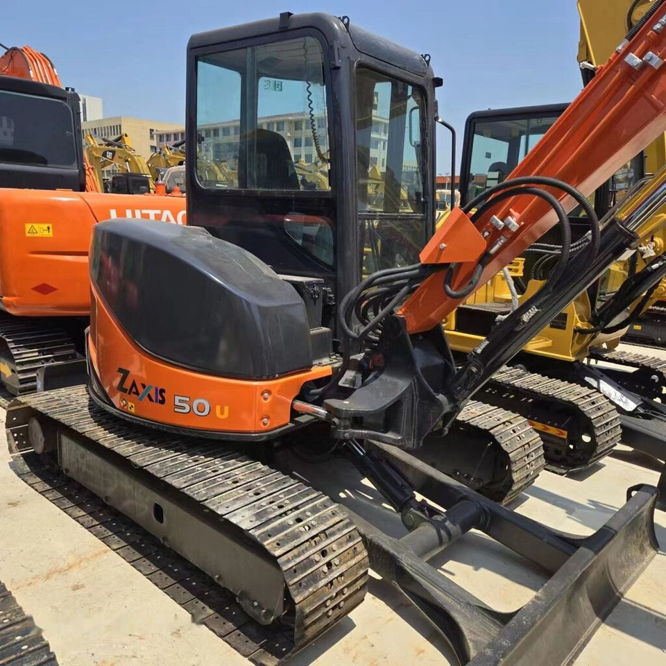 Hitachi ZX50U - 小型挖掘机:图4 Hitachi ZX50U - 小型挖掘机:图4
