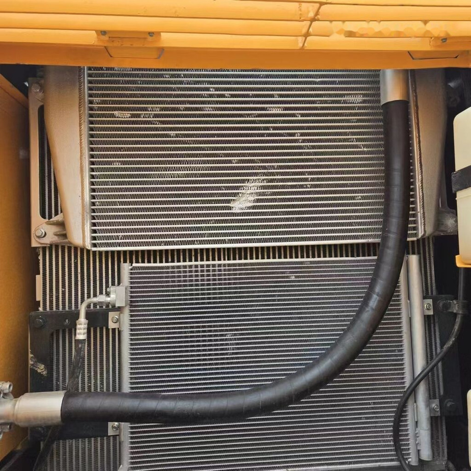 Hyundai R210-9S - 履带式挖掘机:图1 Hyundai R210-9S - 履带式挖掘机:图1