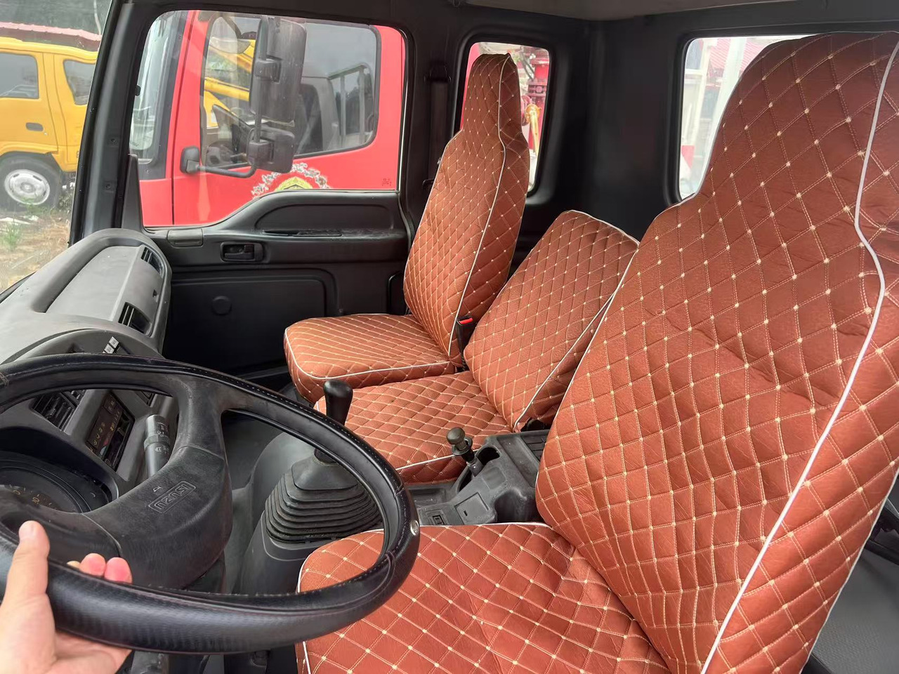 ISUZU Cargo truck 租赁 ISUZU Cargo truck：图8