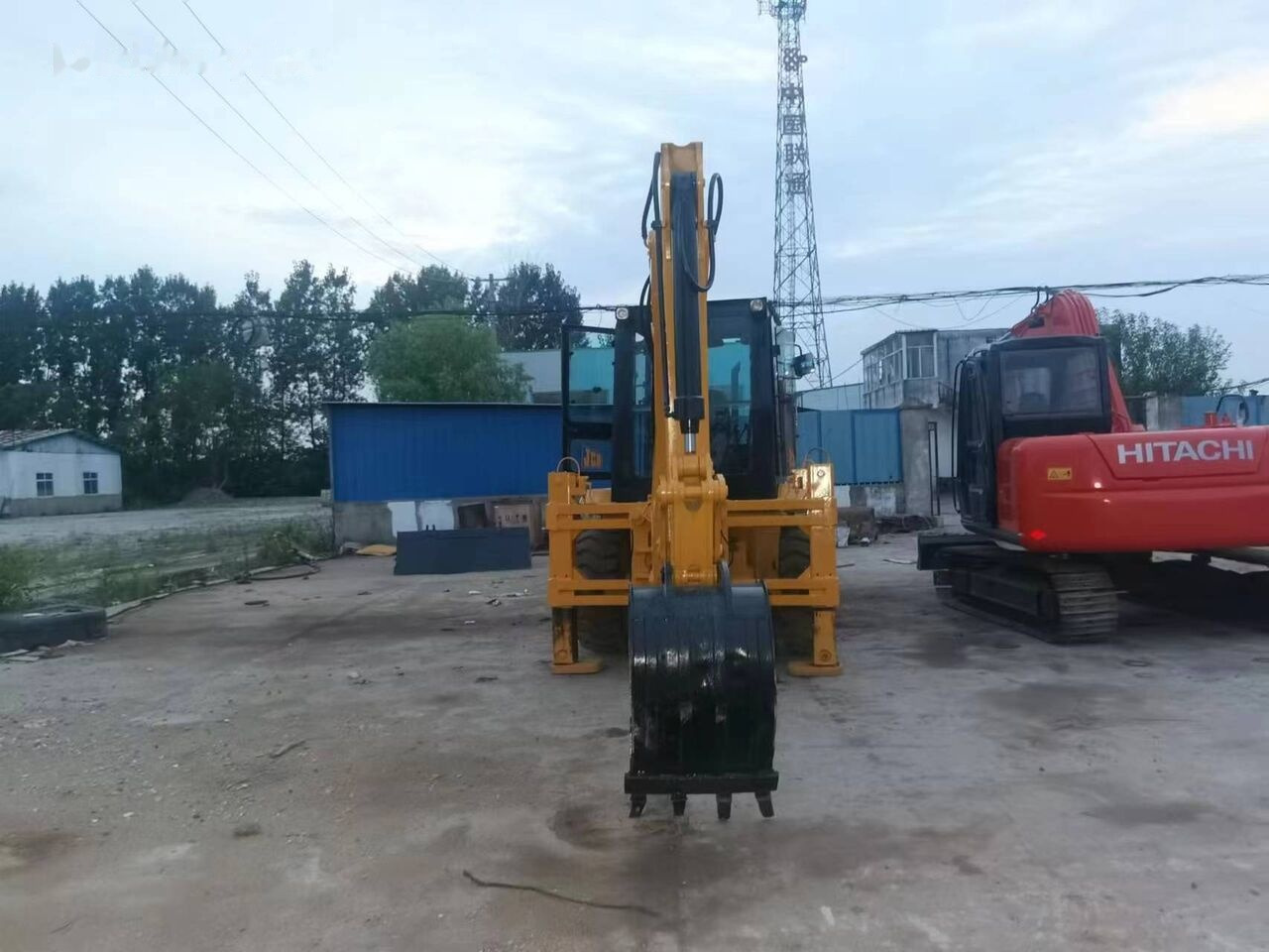 JCB 3CX with four-way shovel - 反铲装载机:图5 JCB 3CX with four-way shovel - 反铲装载机:图5