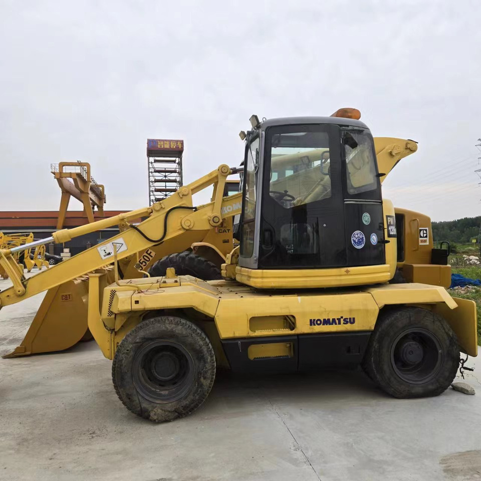 KOMATSU PC128US - 轮式挖掘机:图2 KOMATSU PC128US - 轮式挖掘机:图2