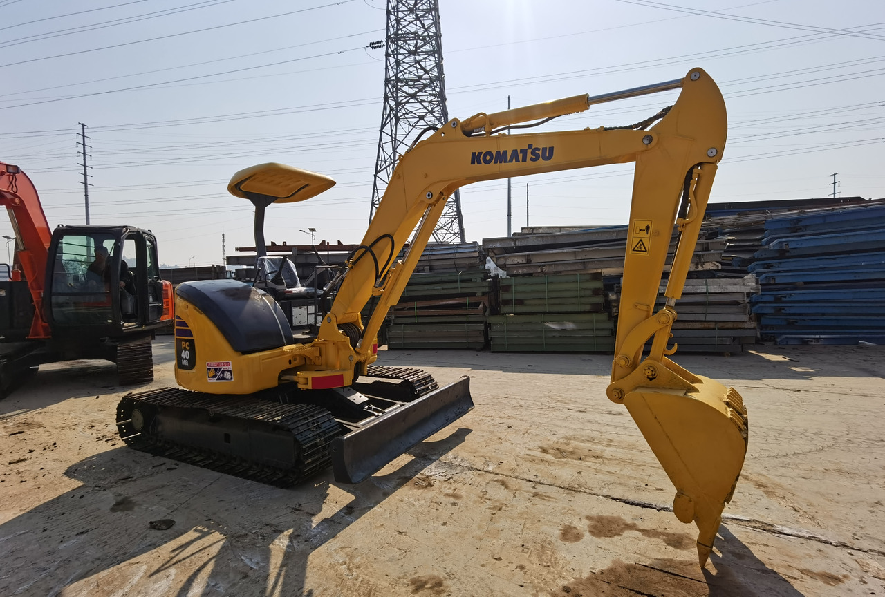 KOMATSU PC40MR - 小型挖掘机:图2 KOMATSU PC40MR - 小型挖掘机:图2