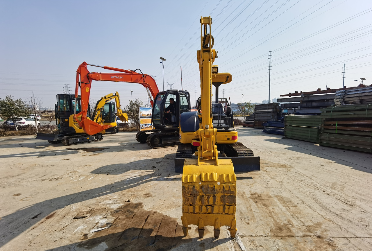 KOMATSU PC40MR - 小型挖掘机:图3 KOMATSU PC40MR - 小型挖掘机:图3