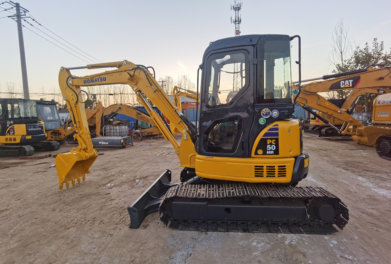KOMATSU PC50MR - 小型挖掘机:图5 KOMATSU PC50MR - 小型挖掘机:图5