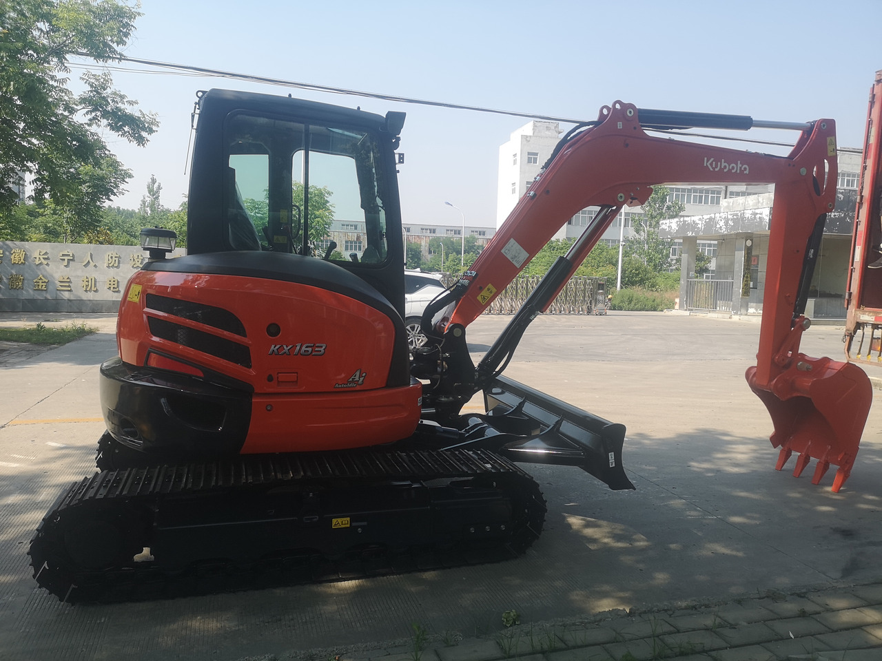 KUBOTA KX163-5 - 小型挖掘机:图3 KUBOTA KX163-5 - 小型挖掘机:图3