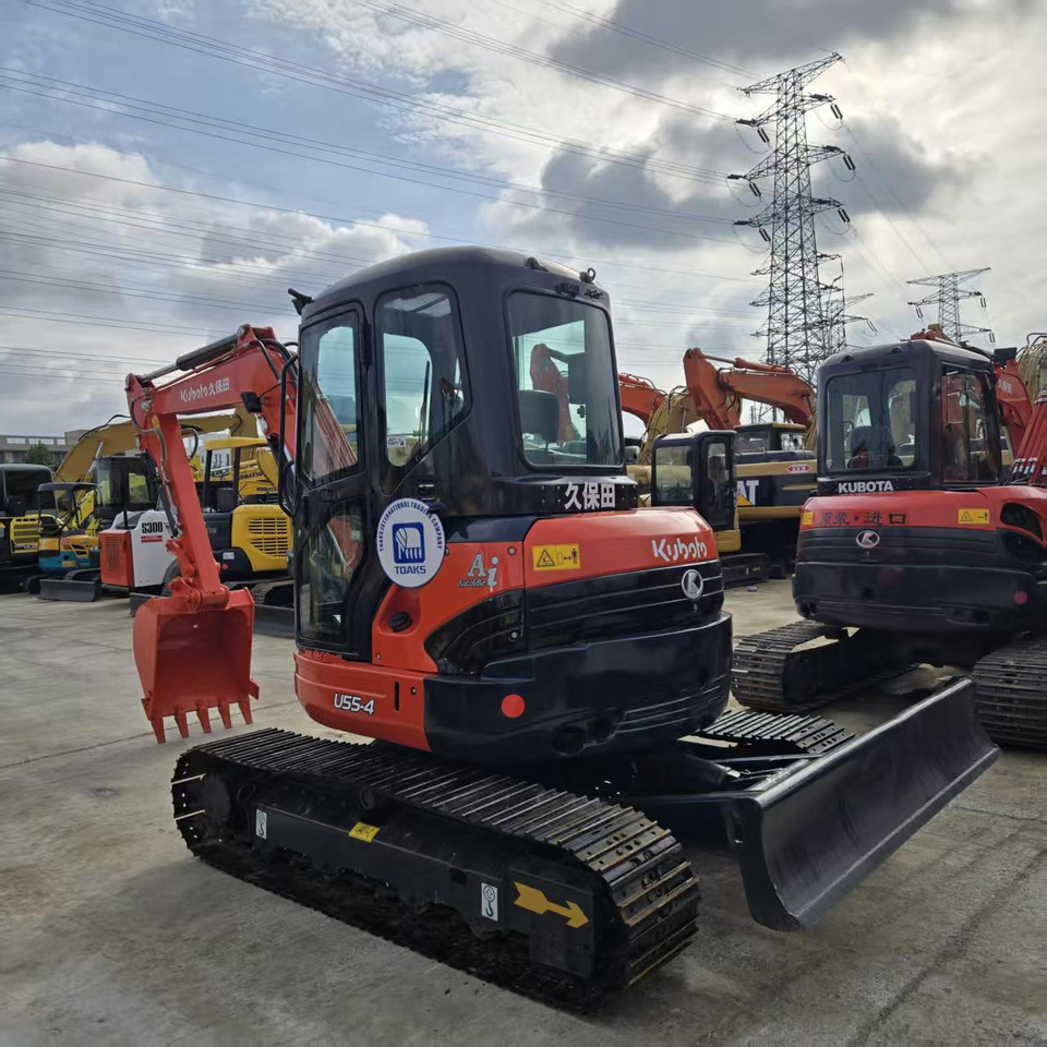 KUBOTA U55-4 - 小型挖掘机:图2 KUBOTA U55-4 - 小型挖掘机:图2