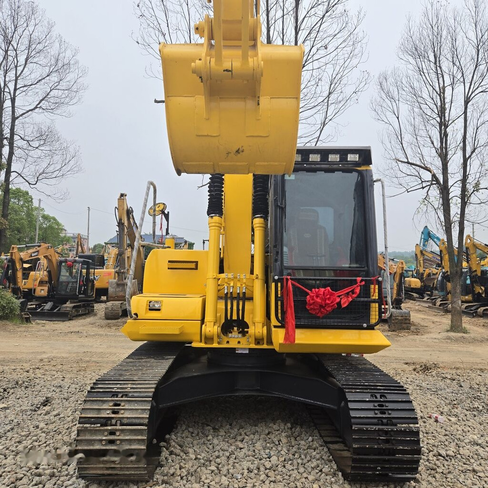 Komatsu PC130-10 - 履带式挖掘机:图3 Komatsu PC130-10 - 履带式挖掘机:图3