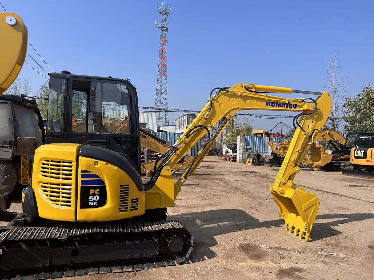 Komatsu PC50 - 小型挖掘机:图3 Komatsu PC50 - 小型挖掘机:图3