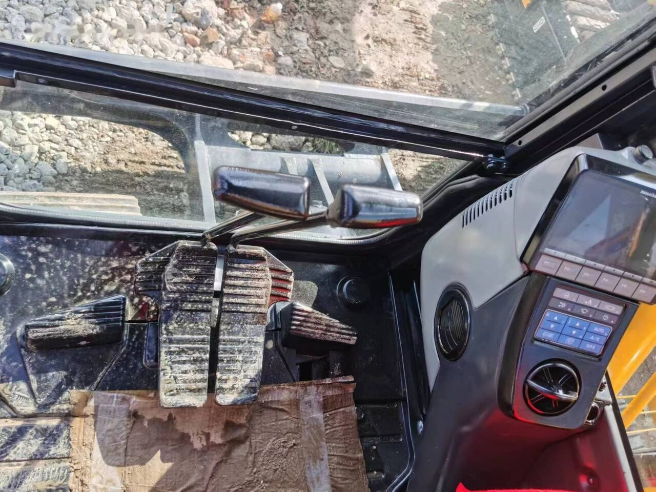 小型挖掘机 Komatsu PC70-8：图9