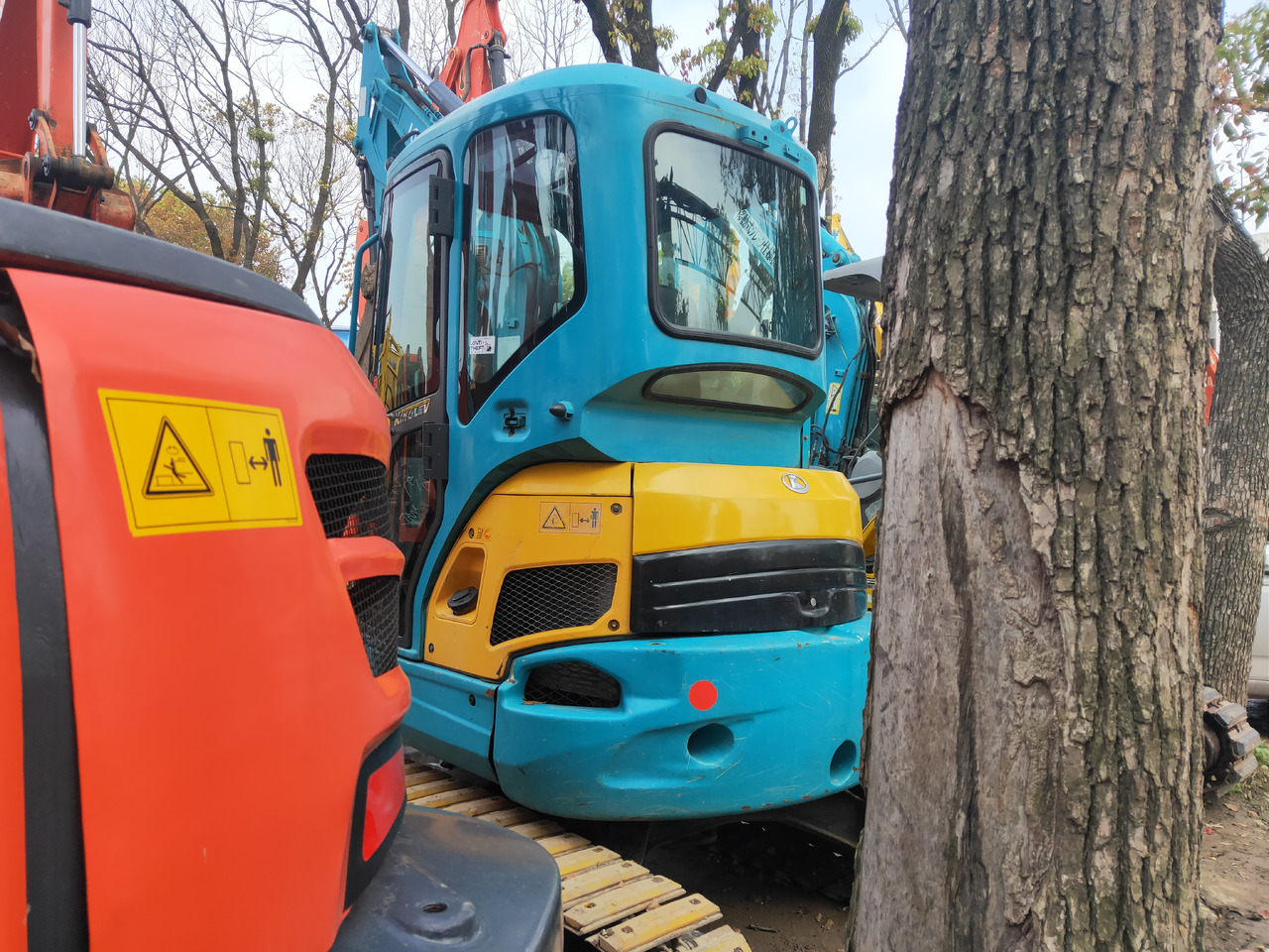 Kubota KX135 - 小型挖掘机:图3 Kubota KX135 - 小型挖掘机:图3