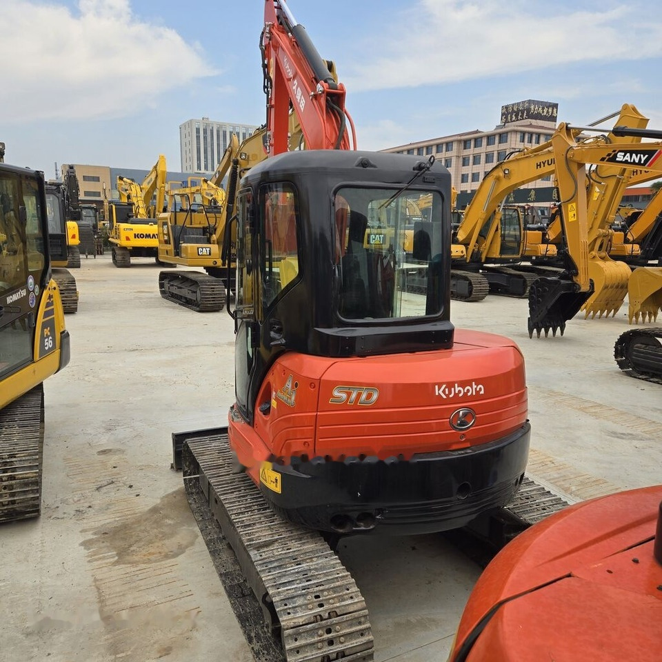 Kubota KX155 - 小型挖掘机:图3 Kubota KX155 - 小型挖掘机:图3