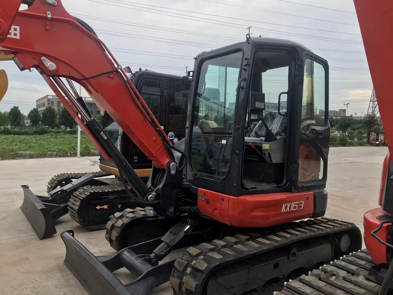 Kubota KX163 - 小型挖掘机:图2 Kubota KX163 - 小型挖掘机:图2