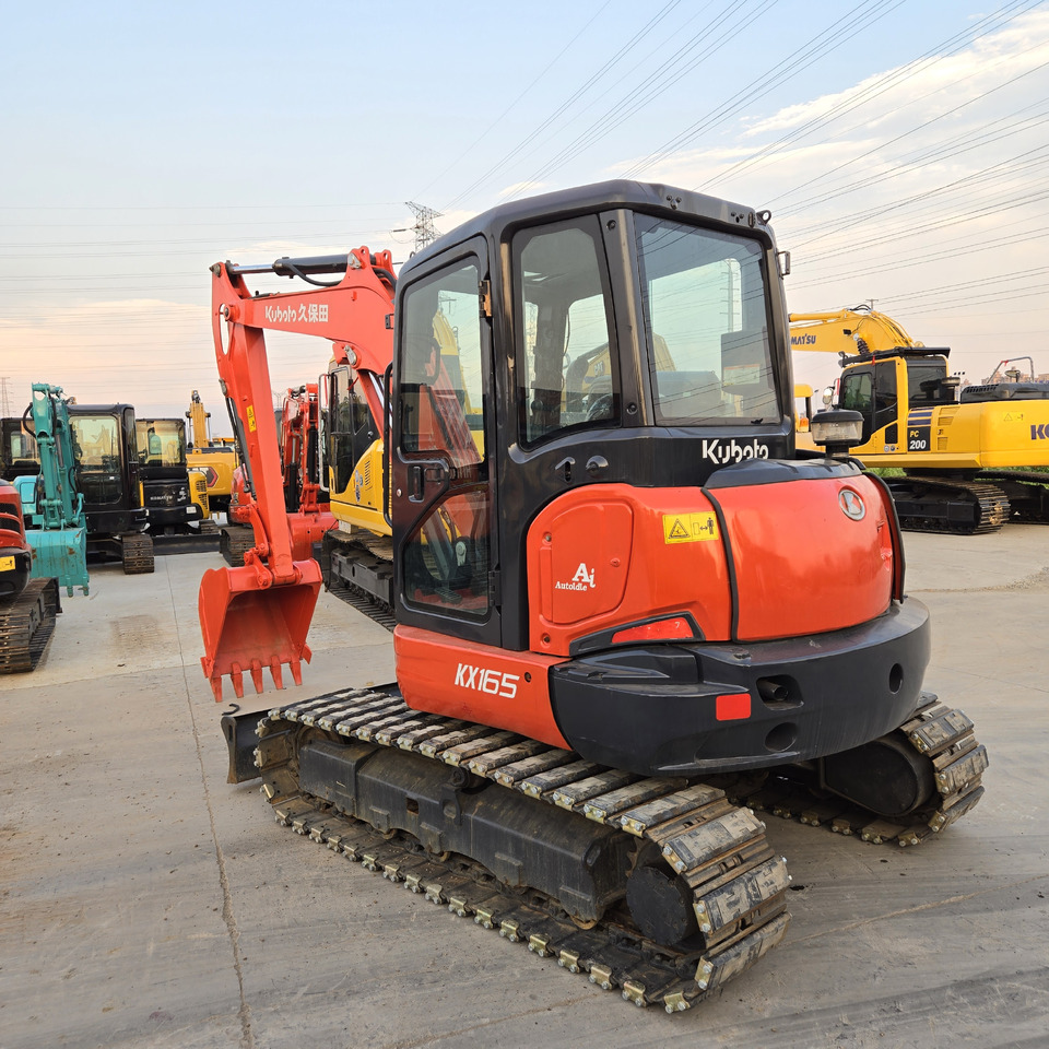 Kubota KX165 - 小型挖掘机:图4 Kubota KX165 - 小型挖掘机:图4