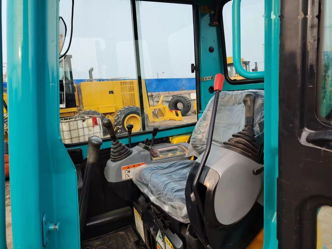 Kubota U30 - 小型挖掘机:图4 Kubota U30 - 小型挖掘机:图4