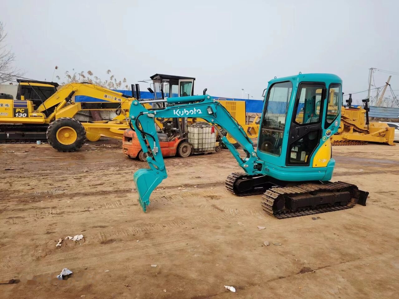 Kubota U30 - 小型挖掘机:图2 Kubota U30 - 小型挖掘机:图2