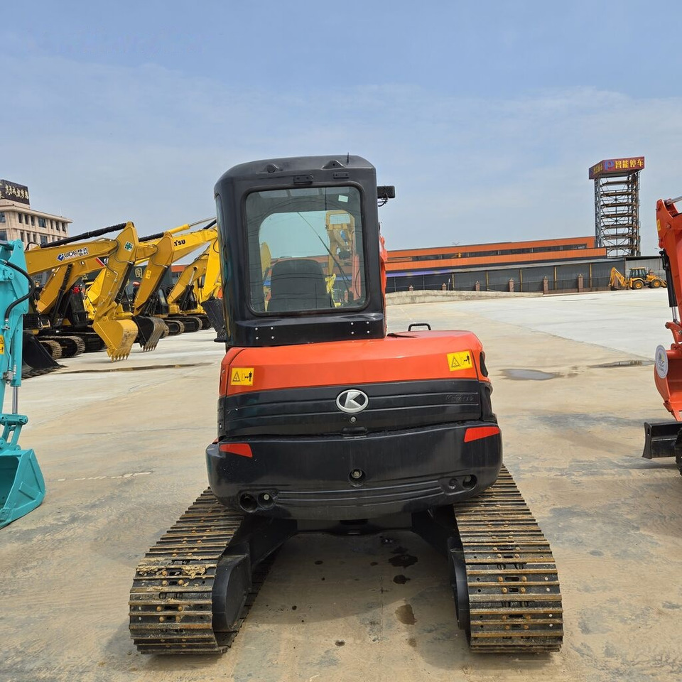 Kubota U55 - 小型挖掘机:图2 Kubota U55 - 小型挖掘机:图2