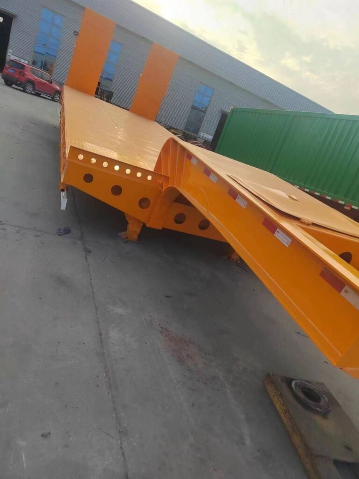 New low bed semi-tralier - 低装载半拖车:图2 New low bed semi-tralier - 低装载半拖车:图2