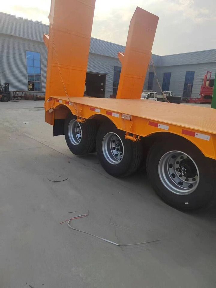 New low bed semi-tralier - 低装载半拖车:图1 New low bed semi-tralier - 低装载半拖车:图1