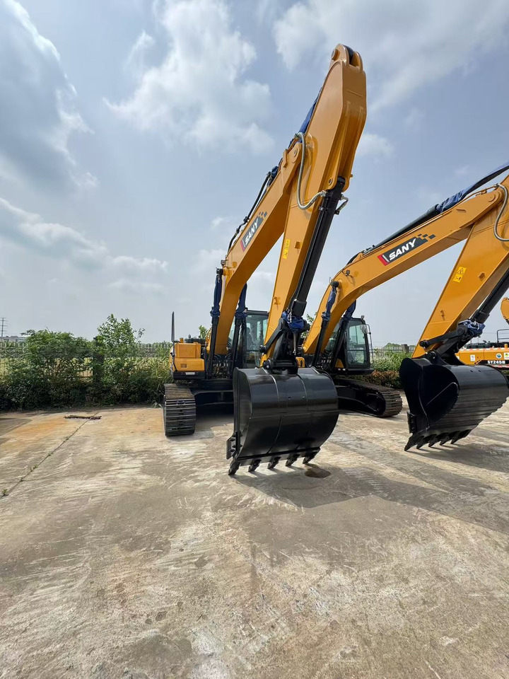 SANY SY215 - 履带式挖掘机:图4 SANY SY215 - 履带式挖掘机:图4