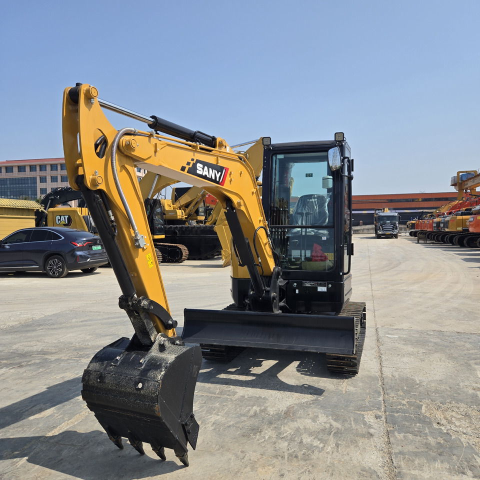 SANY SY35U - 小型挖掘机:图3 SANY SY35U - 小型挖掘机:图3