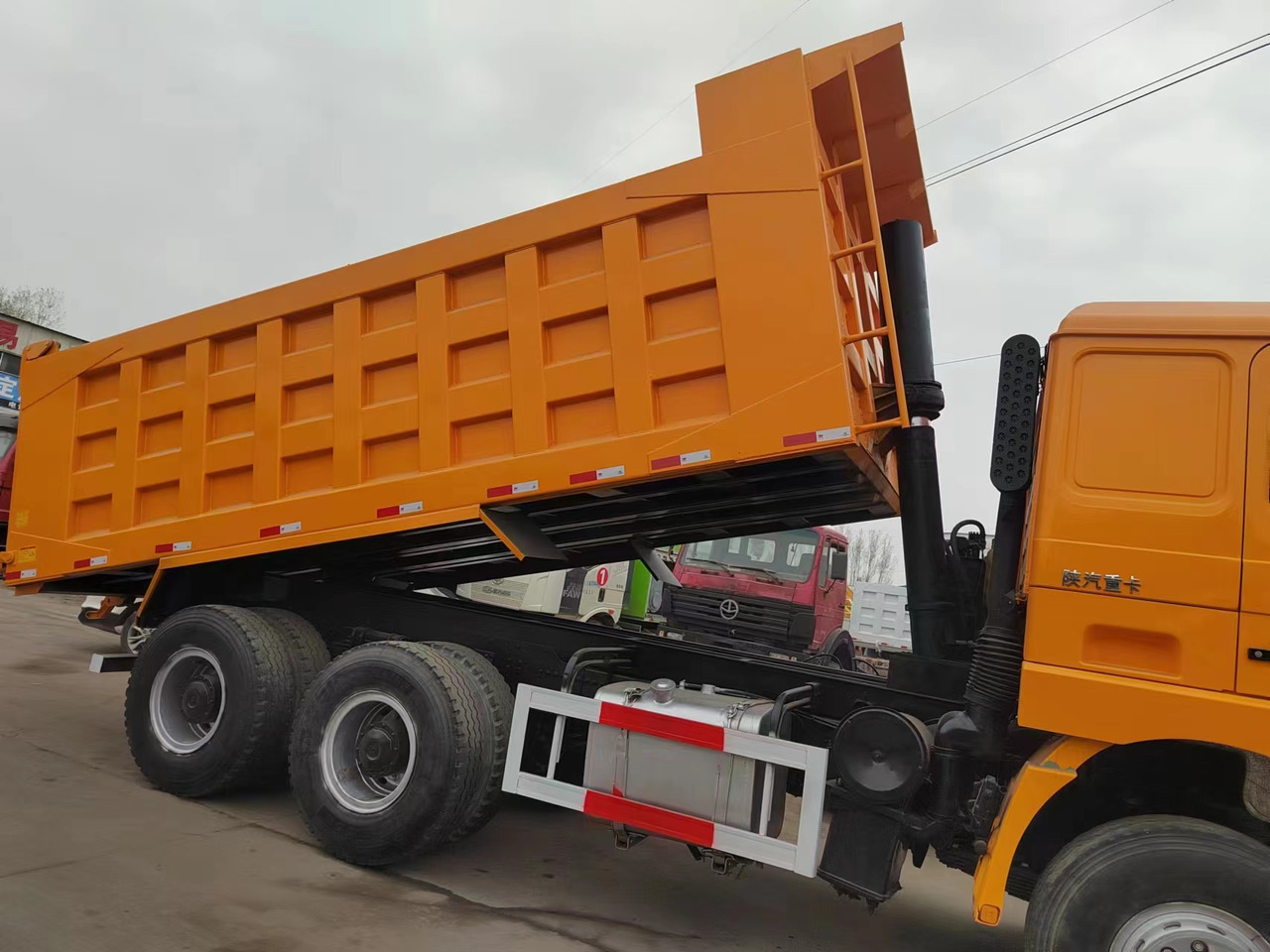 SHACMAN F3000 - 翻斗车:图5 SHACMAN F3000 - 翻斗车:图5