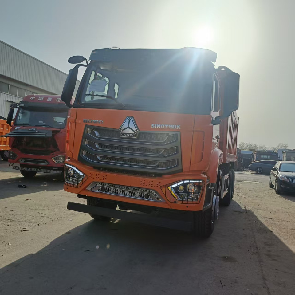 SINOTRUK HOHAN 6x4 - 翻斗车:图3 SINOTRUK HOHAN 6x4 - 翻斗车:图3