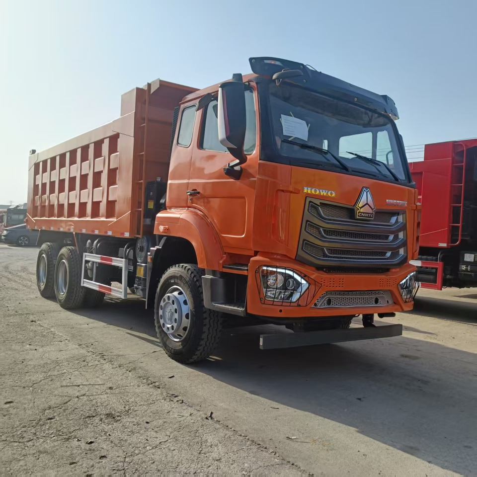 SINOTRUK HOHAN 6x4 - 翻斗车:图1 SINOTRUK HOHAN 6x4 - 翻斗车:图1
