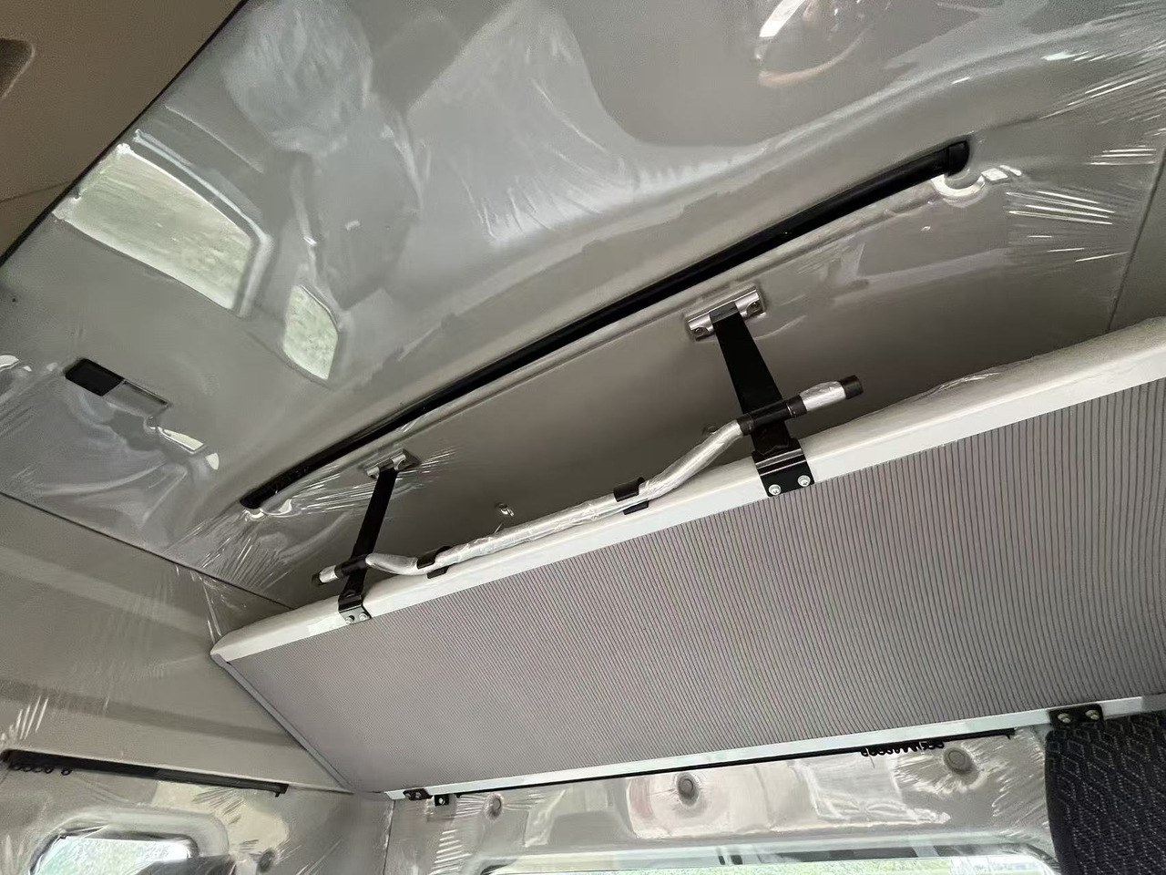 SINOTRUK HOHAN tractor - 牵引车:图5 SINOTRUK HOHAN tractor - 牵引车:图5