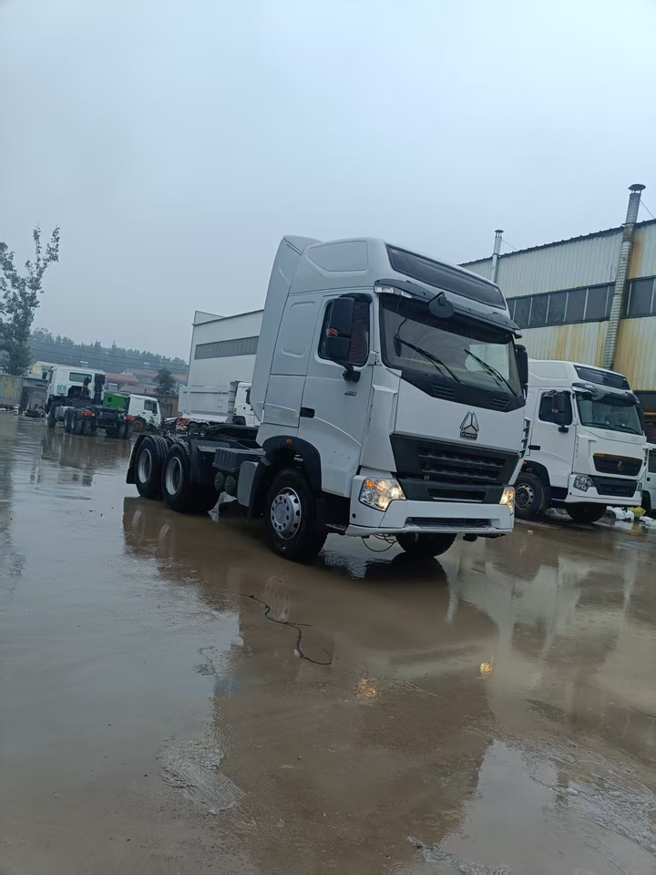 SINOTRUK HOWO A7 - 牵引车:图1 SINOTRUK HOWO A7 - 牵引车:图1
