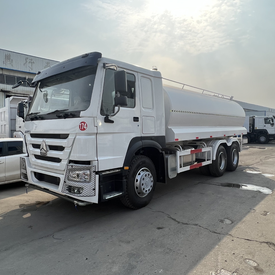 SINOTRUK HOWO sprinkler - 罐车:图4 SINOTRUK HOWO sprinkler - 罐车:图4