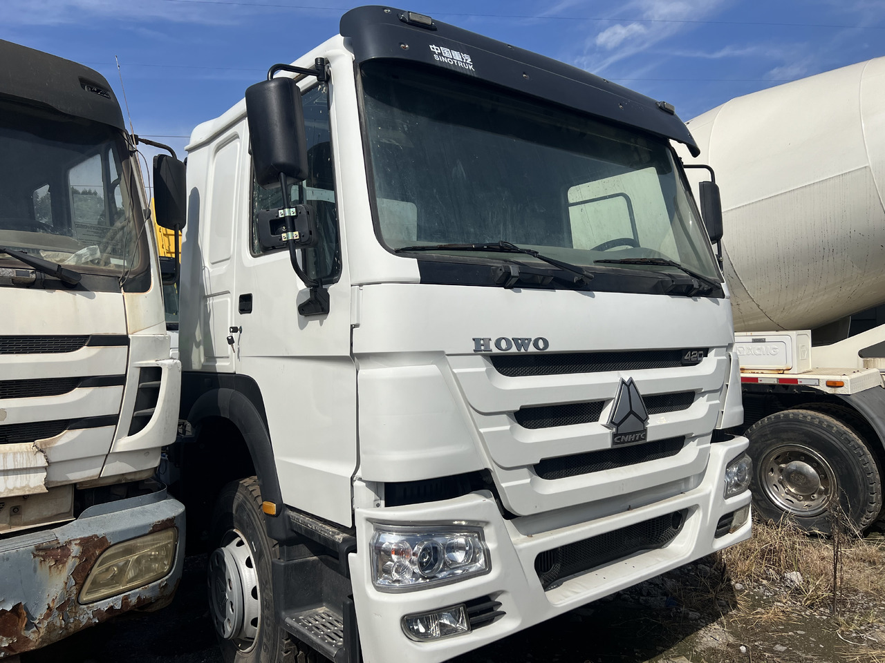 SINOTRUK HOWO trailer head - 牵引车:图3 SINOTRUK HOWO trailer head - 牵引车:图3