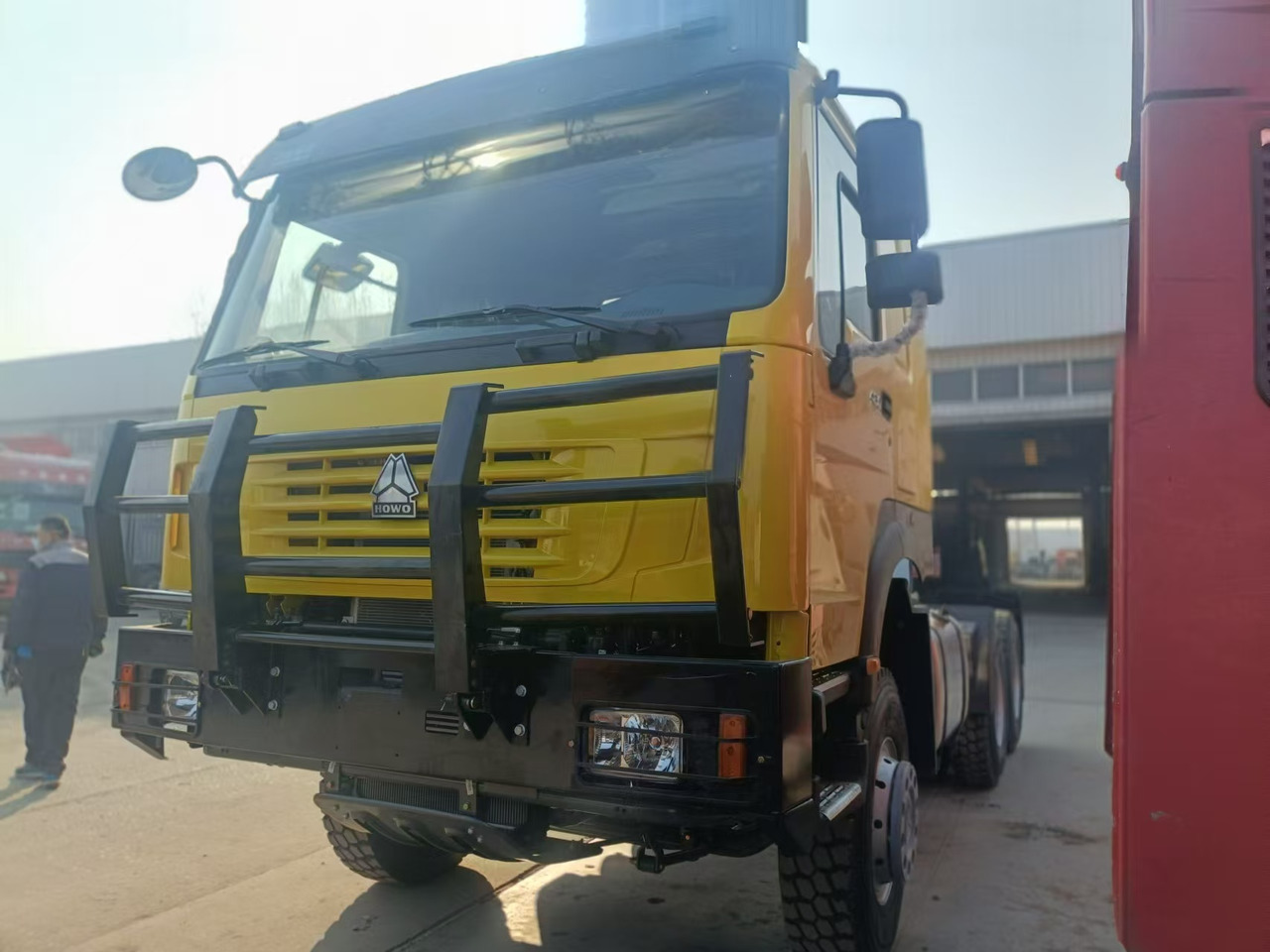 SINOTRUK HOWO - 牵引车:图2 SINOTRUK HOWO - 牵引车:图2