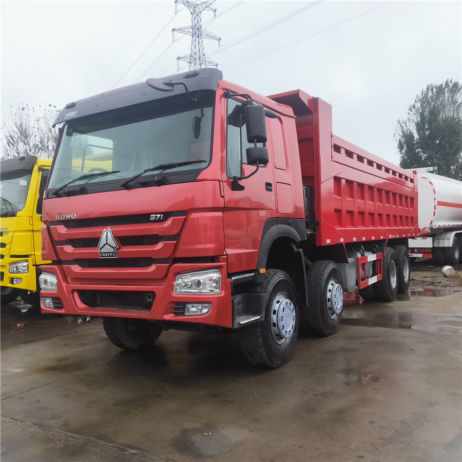 SINOTRUK HOWO - 翻斗车:图2 SINOTRUK HOWO - 翻斗车:图2