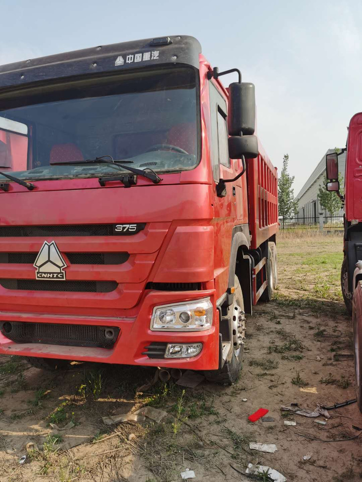 SINOTRUK HOWO - 翻斗车:图4 SINOTRUK HOWO - 翻斗车:图4