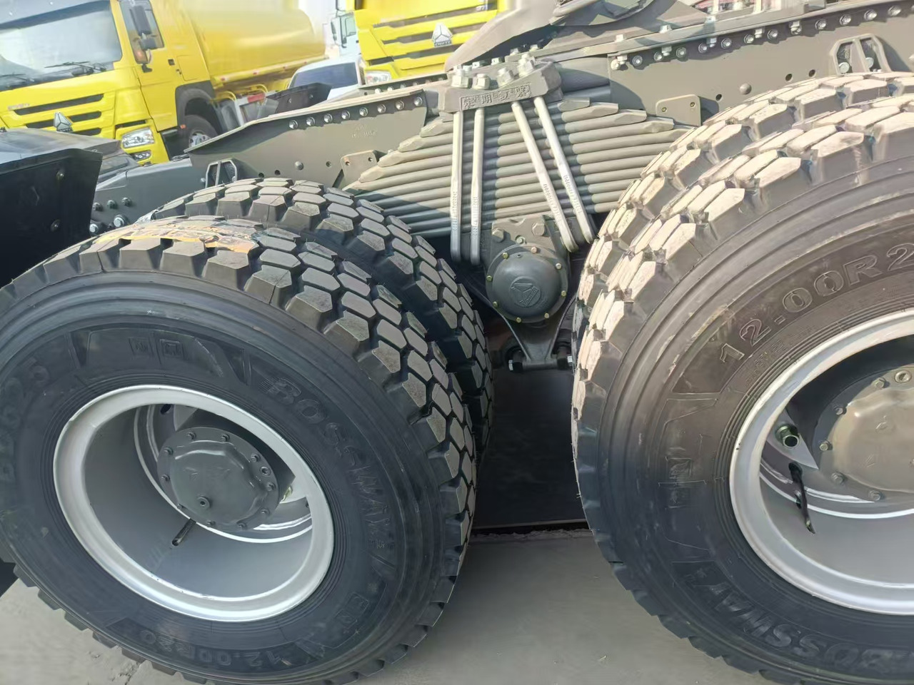 SINOTRUK HOWO - 牵引车:图5 SINOTRUK HOWO - 牵引车:图5