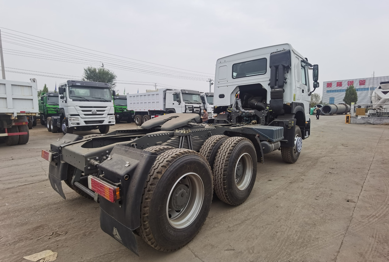 SINOTRUK HOWO - 牵引车:图2 SINOTRUK HOWO - 牵引车:图2