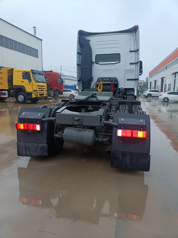 SINOTRUK HOWO - 牵引车:图4 SINOTRUK HOWO - 牵引车:图4