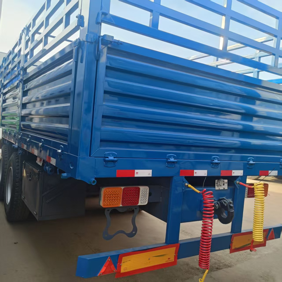 SINOTRUK HOWO - 卡车:图3 SINOTRUK HOWO - 卡车:图3