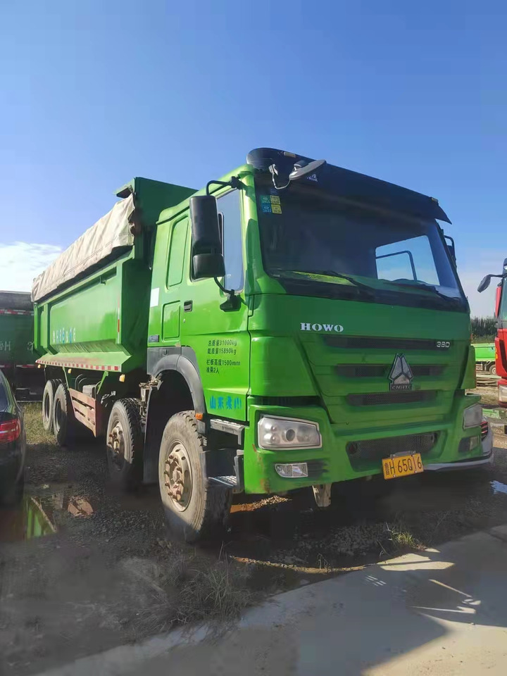 SINOTRUK HOWO - 厢式卡车:图2 SINOTRUK HOWO - 厢式卡车:图2