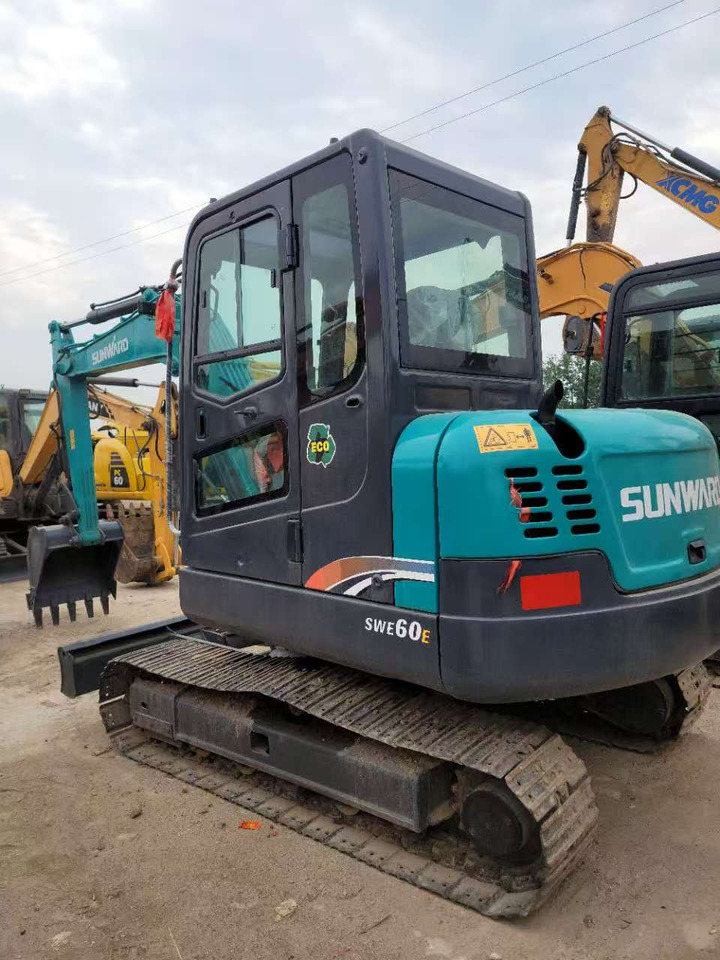 SUNWARD SWE60E - 履带式挖掘机:图1 SUNWARD SWE60E - 履带式挖掘机:图1
